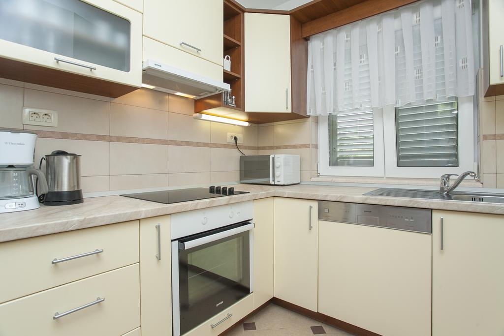 Apartments Villa Maris Lumbarda Bilik gambar