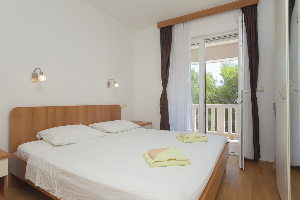 Apartments Villa Maris Lumbarda Bilik gambar