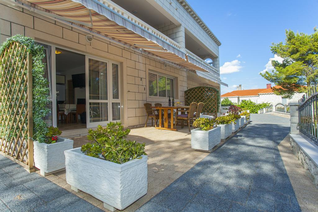 Apartments Villa Maris Lumbarda Bilik gambar